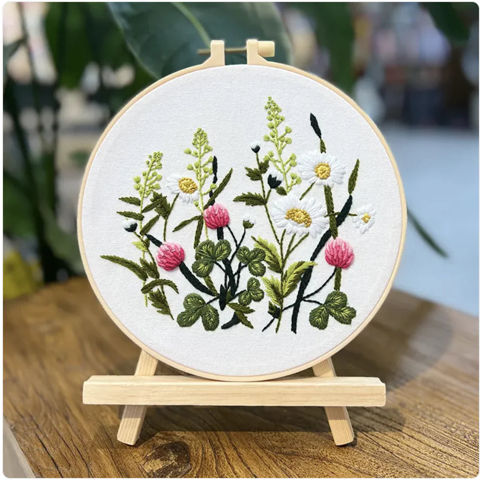 Floral DIY Embroidery Design: Dream π